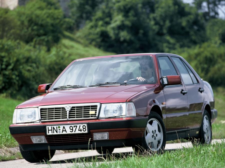  Lancia Thema 8.32 1986 года  (фото 11 из 13)